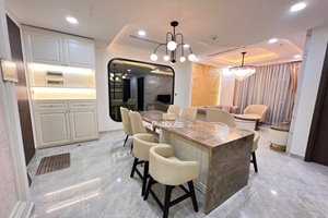 Beautiful Midtown apartment for sale with 2 bedrooms full of high-end furniture