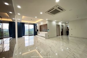 Unfurnished 3br+1 apartment for rent in Midtown with river view and nice layout