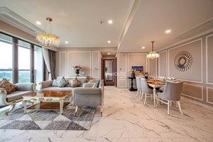 Classic style 3-bedroom apartment for rent at The Metropole with direct river view