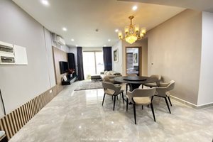 Modern and high floor apartment for rent in Midtown The Peak with full furniture