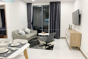 Nice 1 bedroom apartment for rent in Sunwah Pearl with modern furniture