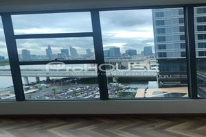River view apartment for sale in Sunwah Pearl 3 bedrooms full furniture