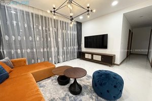Selling luxury apartment with beautiful design, high floor and panoramic view of District 1 at night