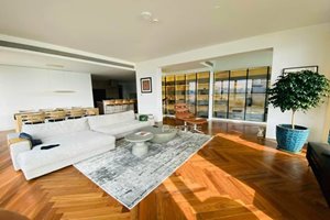 Large apartment for rent with direct river view in Cove-Empire City with full amenities
