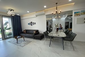 FOR RENT: FULLY FURNISHED 2-BEDROOM APARTMENT AT MIDTOWN PHU MY HUNG