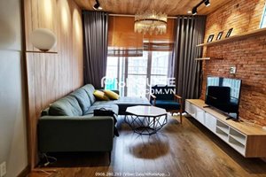 Industrial style apartment for rent with view to the golf course on the high floor