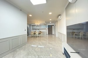 High floor 3 bedroom apartment for rent in Midtown The Peak